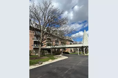 5125 Blodgett Avenue #211T, Downers Grove, IL 60515 - Photo 1