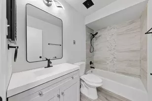 539 N Pleasant Dr, Glenwood, IL 60425 - Photo 9