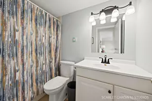 1056 N Mill St, Naperville, IL 60563 - Photo 9