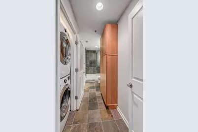 828 W Grace Street #903, Chicago, IL 60613 - Photo 17