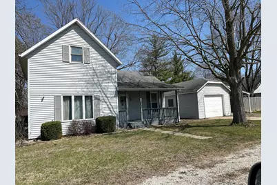 201 E North Street, Saybrook, IL 61770 - Photo 1