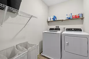 17 Grey Wolf Dr, Wheeling, IL 60090 - Photo 25