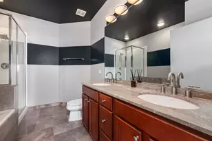 859 W Erie St, Chicago, IL 60642 - Photo 15