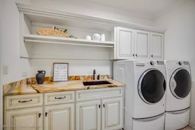 1 Willowcrest Drive, Oak Brook, IL 60523 - Photo 33