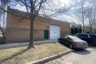 3452 N Elston Ave, Chicago, IL 60618 - Photo 1