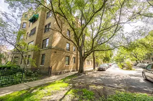 2430 W Greenleaf Ave, Chicago, IL 60645 - Photo 21