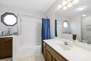 1426 Trailwood Dr, Crystal Lake, IL 60014 - Photo 15