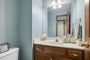 1426 Trailwood Dr, Crystal Lake, IL 60014 - Photo 13