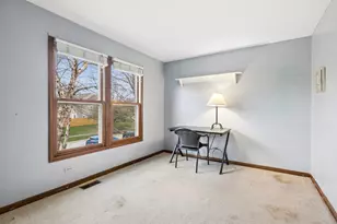 1426 Trailwood Dr, Crystal Lake, IL 60014 - Photo 17