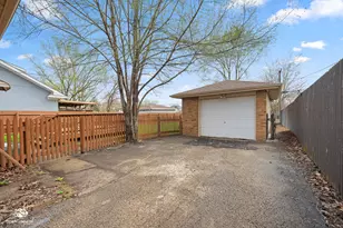 216 Emery St, Joliet, IL 60436 - Photo 17