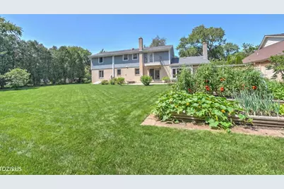 3235 Robincrest Drive, Northbrook, IL 60062 - Photo 41