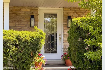 3235 Robincrest Drive, Northbrook, IL 60062 - Photo 3