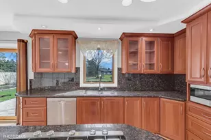 3235 Robincrest Dr, Northbrook, IL 60062 - Photo 11