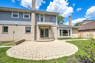 3235 Robincrest Dr, Northbrook, IL 60062 - Photo 43