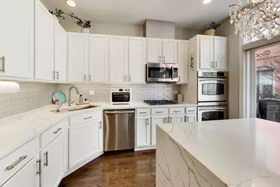 511 N Peoria Street, Chicago, IL 60642 - Photo 17