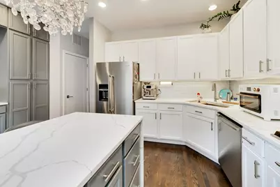 511 N Peoria Street, Chicago, IL 60642 - Photo 19