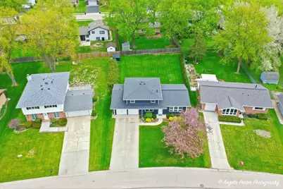 412 Surrey Lane, Lindenhurst, IL 60046 - Photo 41