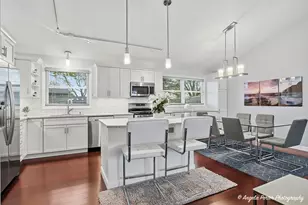 412 Surrey Ln, Lindenhurst, IL 60046 - Photo 15