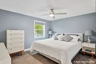 412 Surrey Ln, Lindenhurst, IL 60046 - Photo 17