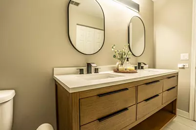 383 Woodview Circle #C, Elgin, IL 60120 - Photo 13