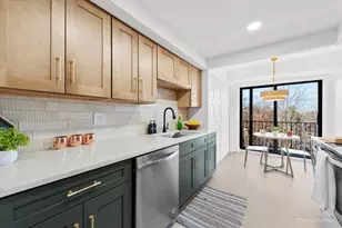 1400 N Yarmouth Pl, Mount Prospect, IL 60056 - Photo 3