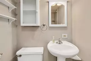 4817 Belmont Rd, Downers Grove, IL 60515 - Photo 13