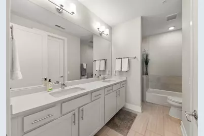 940 Maple Avenue #207, Downers Grove, IL 60515 - Photo 7