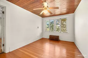 427 E Benton St, Aurora, IL 60505 - Photo 17