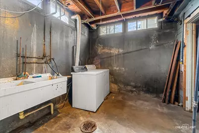 427 E Benton Street, Aurora, IL 60505 - Photo 27