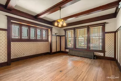 427 E Benton Street, Aurora, IL 60505 - Photo 7