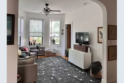 2020 W Waveland Avenue, Chicago, IL 60618 - Photo 5