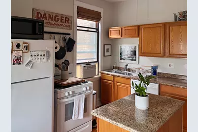 2020 W Waveland Avenue, Chicago, IL 60618 - Photo 9