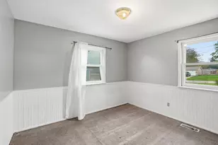 3241 Wallace Ave, Steger, IL 60475 - Photo 13