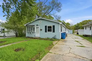 3241 Wallace Ave, Steger, IL 60475 - Photo 1