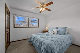 2477 Cambridge Dr, Aurora, IL 60506 - Photo 15