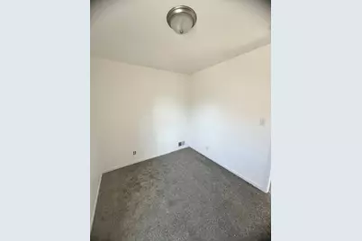 273 S 3rd Avenue, Kankakee, IL 60901 - Photo 5