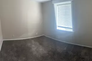 273 S 3rd Ave, Kankakee, IL 60901 - Photo 11