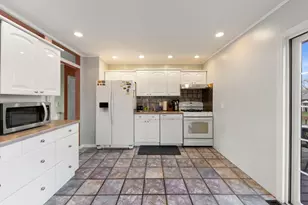 2508 Stonewall Ave, Woodridge, IL 60517 - Photo 5