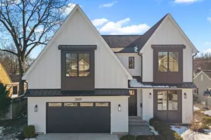 2009 Robincrest Ln, Glenview, IL 60025 - Photo 1