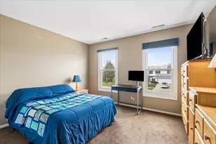 405 Caren Dr, Buffalo Grove, IL 60089 - Photo 23