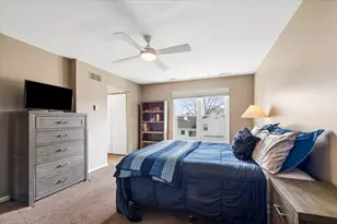 405 Caren Dr, Buffalo Grove, IL 60089 - Photo 21