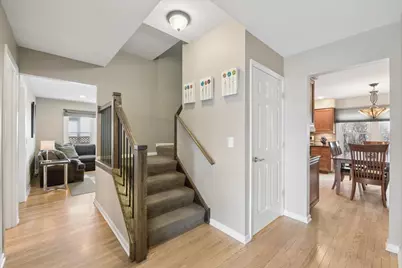 405 Caren Drive, Buffalo Grove, IL 60089 - Photo 3