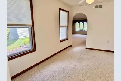 2800 Becker Drive, Peru, IL 61354 - Photo 9