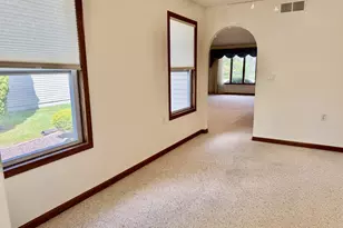 2800 Becker Dr, Peru, IL 61354 - Photo 9