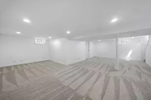 131 Indian Dr, Clarendon Hills, IL 60514 - Photo 13