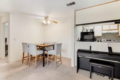 208 Glengarry Drive #301, Bloomingdale, IL 60108 - Photo 5