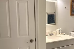 8812 Briar Ct, Des Plaines, IL 60016 - Photo 11