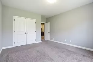 1204 Ashford Ct, Mahomet, IL 61853 - Photo 19