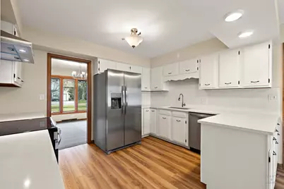 10817 Bonnie Brae Road, Huntley, IL 60142 - Photo 5