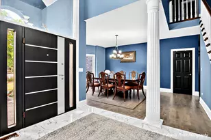 701 Caitlin Ct, Grayslake, IL 60030 - Photo 3